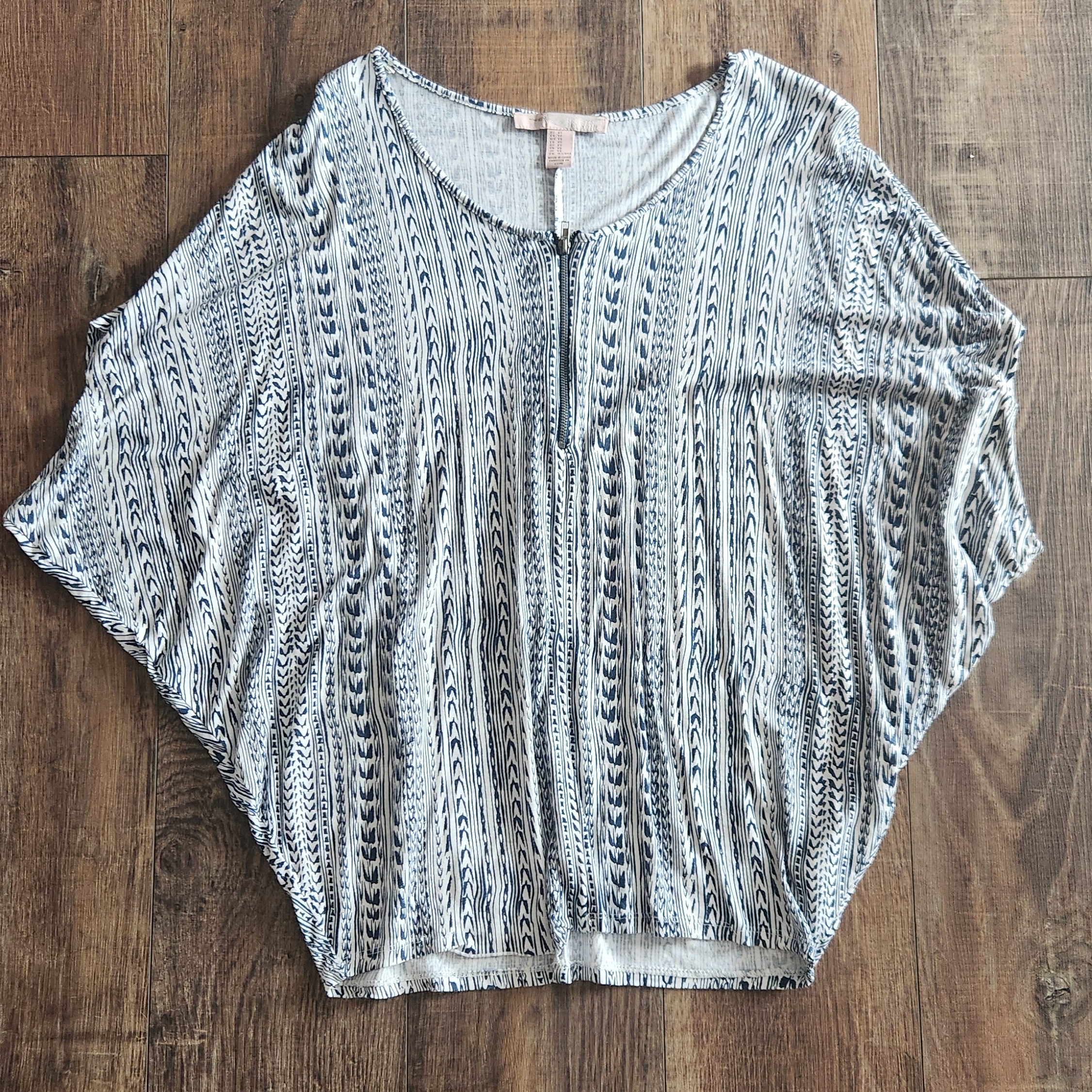 Forever 21 Black And White Patterned Blouse